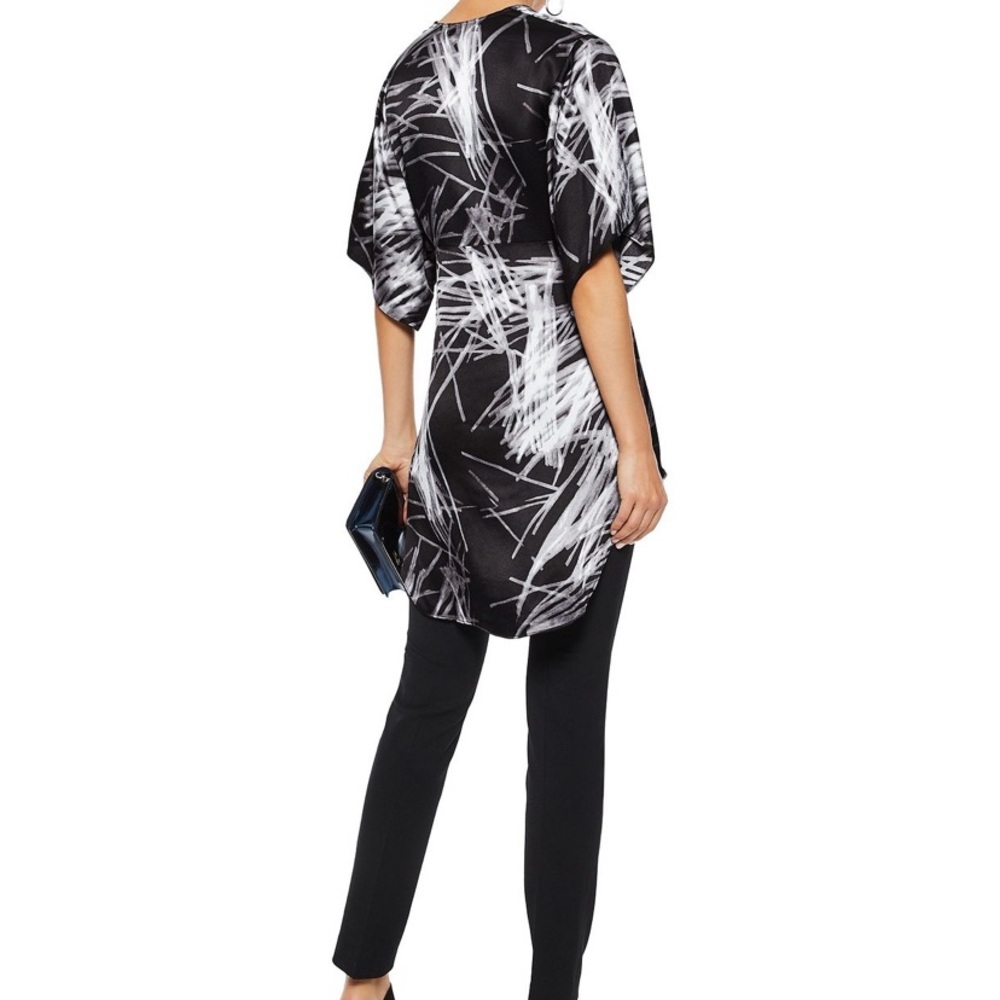 Halston Heritage Printed Satin Hi Low Tunic - Picture 4 of 9